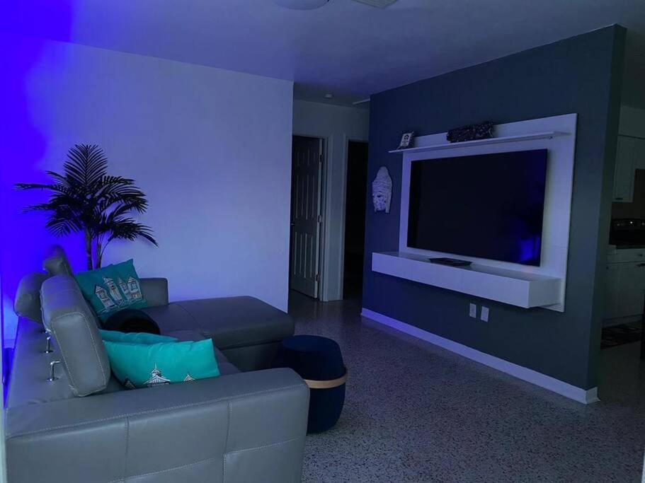 Stayover In Miami Home 2Br - 1Bth - Free Parking Eksteriør bilde
