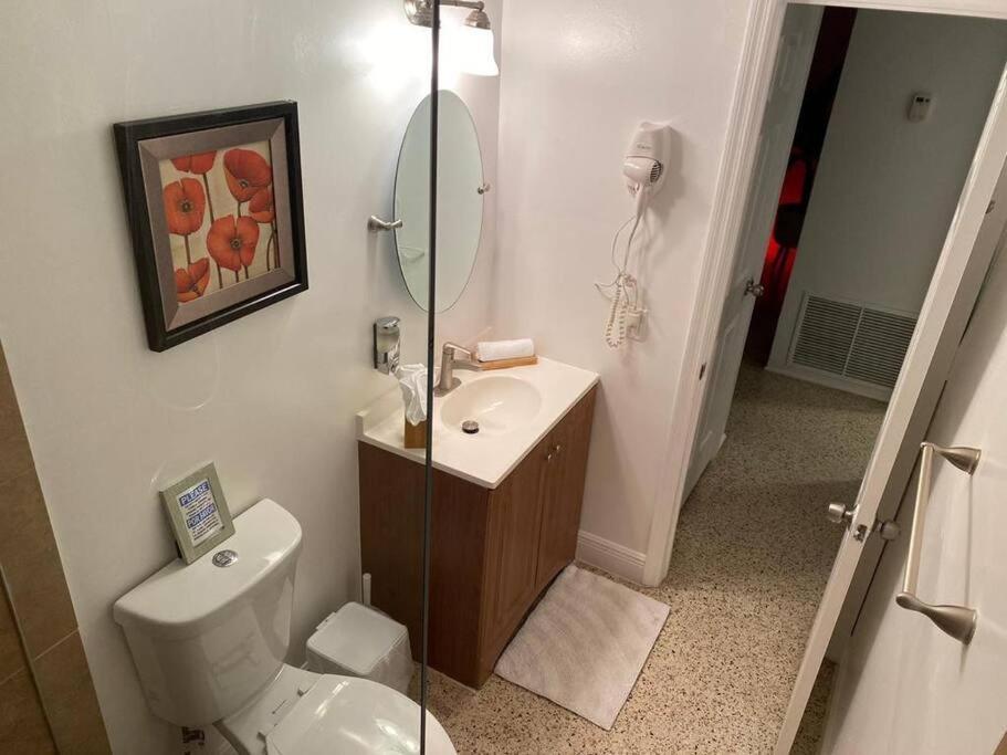 Stayover In Miami Home 2Br - 1Bth - Free Parking Eksteriør bilde