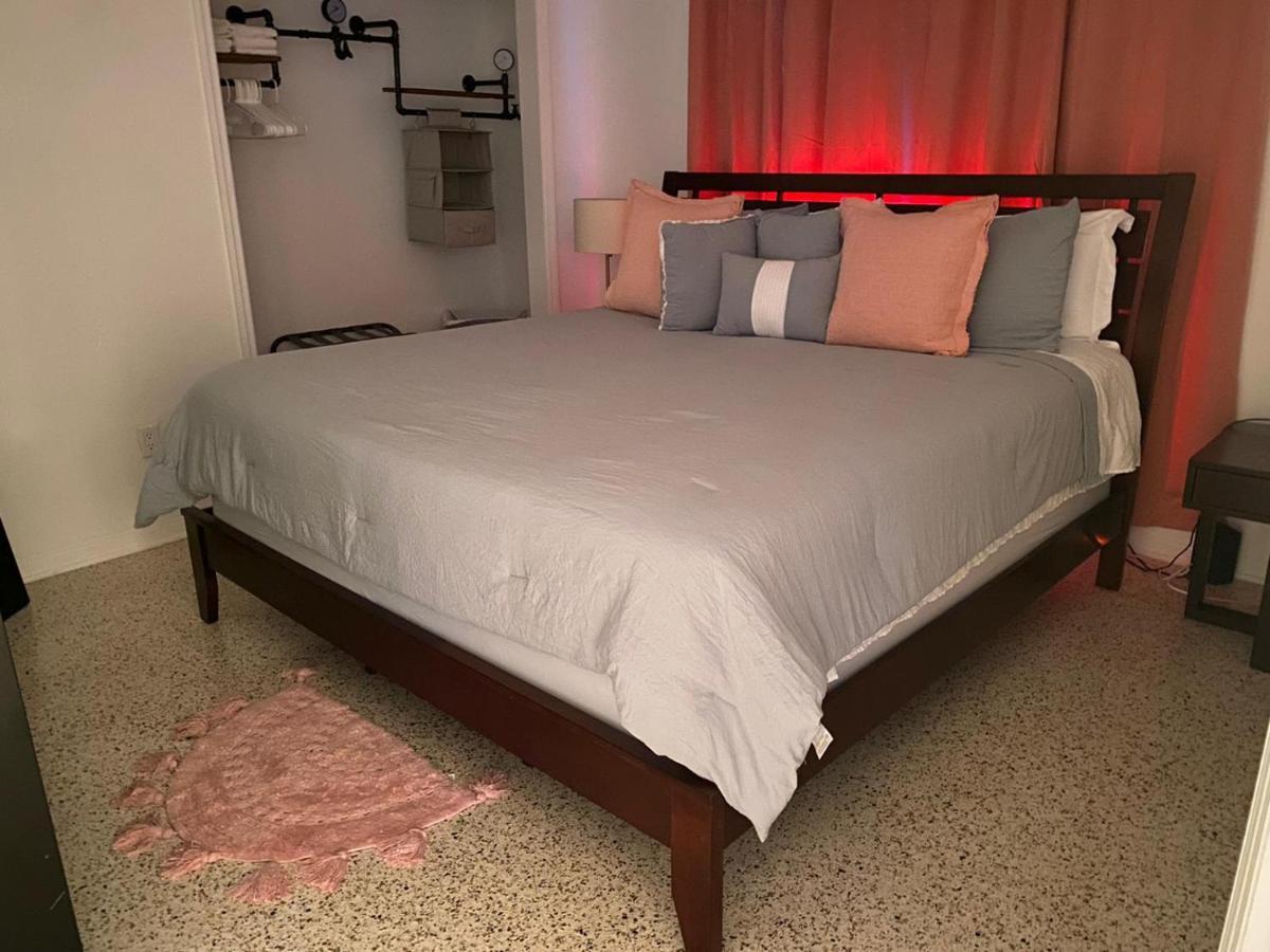 Stayover In Miami Home 2Br - 1Bth - Free Parking Eksteriør bilde